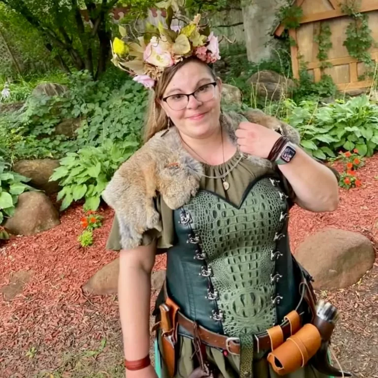 handcrafted genuine leather bodice forest green croc silver clasps renaissance attire